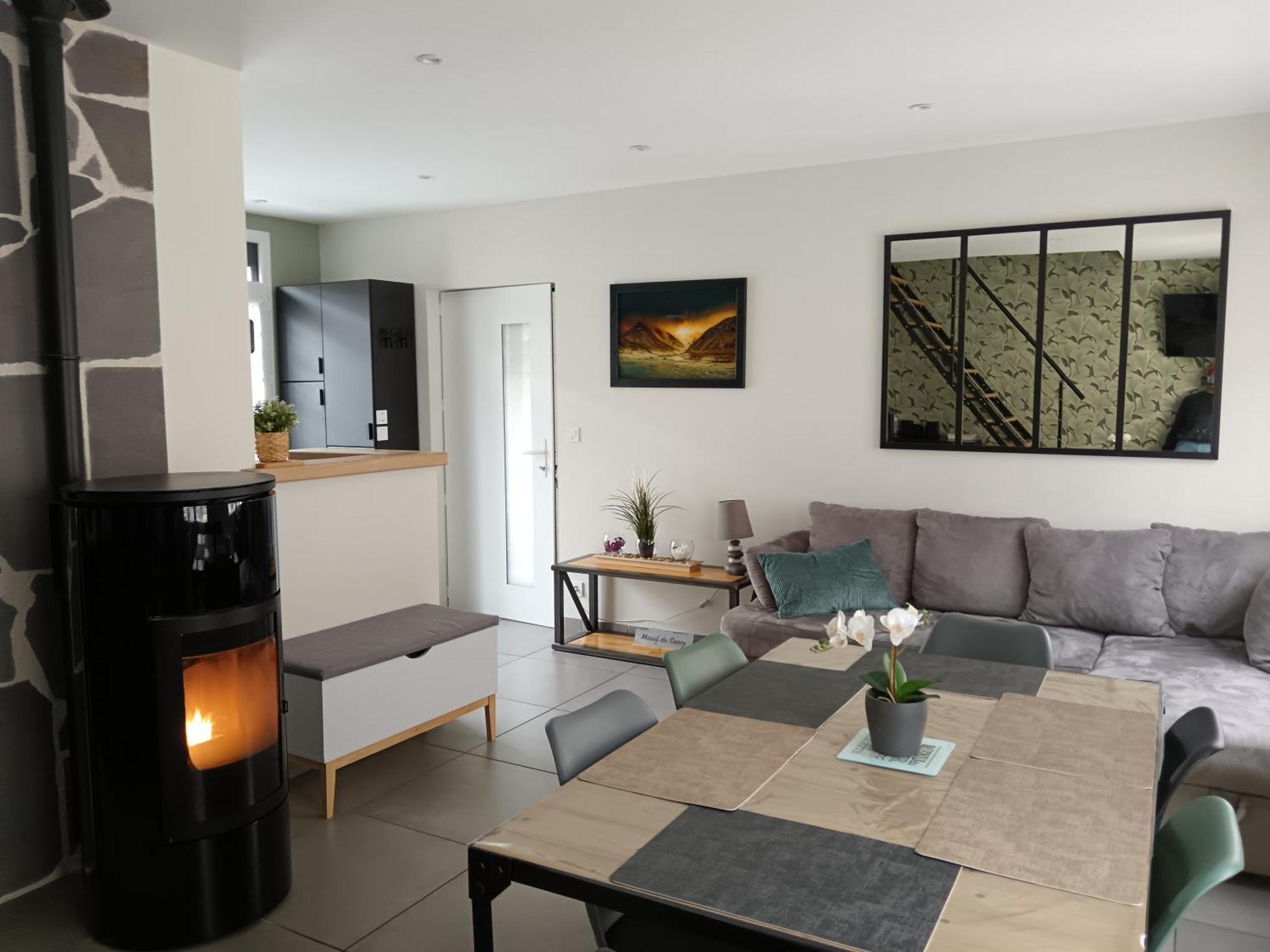 Le Petit Poucet Villa La Bourboule Exteriör bild
